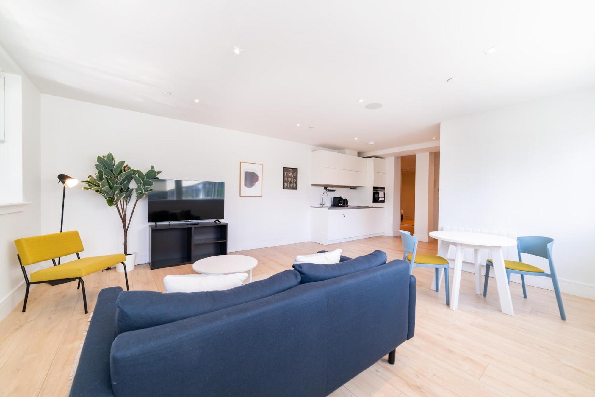 Stylish Retreats On Olympic Way Apartment London Bagian luar foto