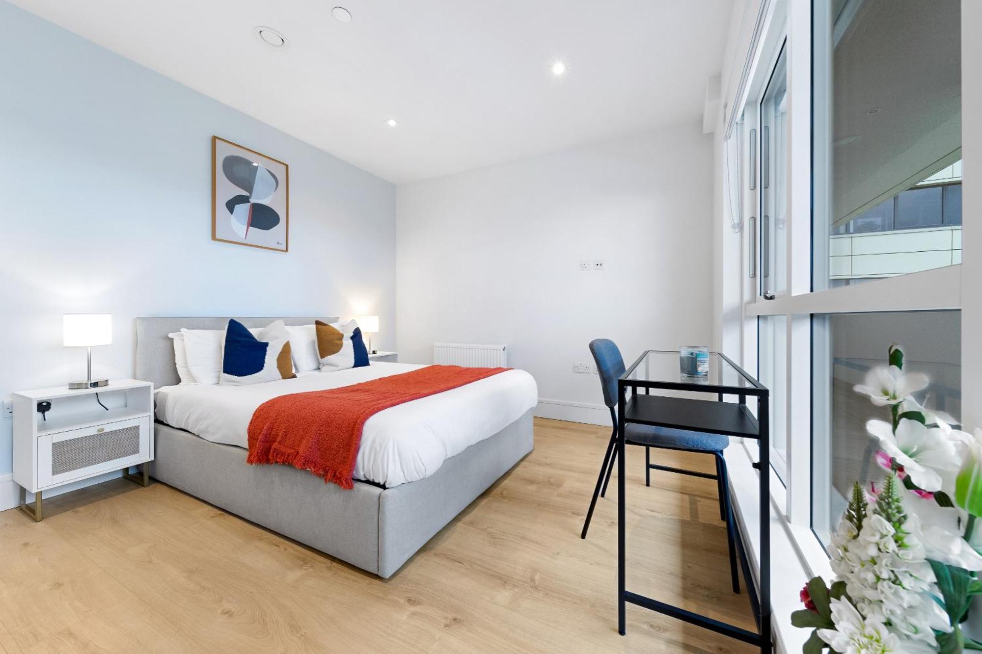 Stylish Retreats On Olympic Way Apartment London Bagian luar foto